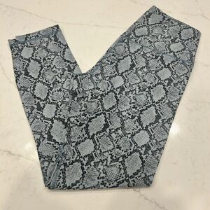 Hawthorn Athletic Leggings, Light Blue Snakeskin, Size 12, NWOT